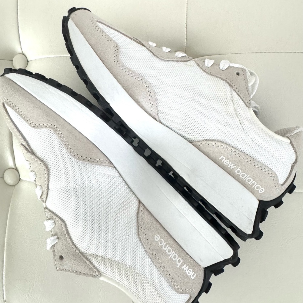 New Balance 327 White, Beige & Black Retro Runner Sneakers - Picture 5 of 11